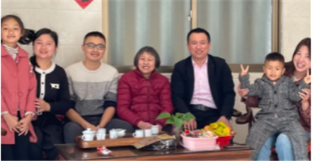 暖暖祝福｜尊凯时人生就是博工会走亲访友，向员工家属拜年啦！